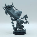 Warhammer 40k: Orks Armageddon Banner Nob (AC205)