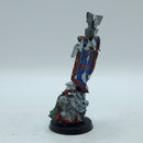 Warhammer The Old World: Dwarfen Mountain Holds Metal Battle Standard Bearer (AW064)