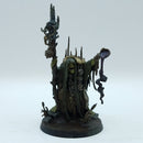 Warhammer Age of Sigmar: Orruk Warclans Swampcalla Shaman with Pot-Grot (BN094)