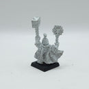 Warhammer The Old World: Metal Dwarf 4th Edition Runesmith (AC190)