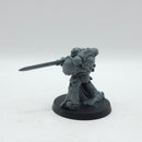Warhammer 40k: Space Marines Company Champion (AE076)