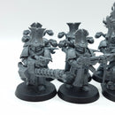 Warhammer 40k: Thousand Sons Rubric Marines (AT005)
