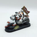 Warhammer 40k: Space Marines White Scars Bikes - Well Painted (AF066)