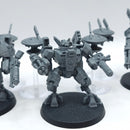 Warhammer 40k: T'au Empire Crisis Battlesuits (AZ201)