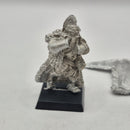 Warhammer the Old World Middenheim Standard Bearer Teutogen Guard AZ042