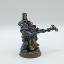 Warhammer 40k: Space Marine First Born Librarian OOP Painted (BJ235)