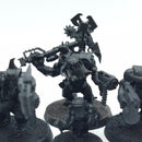 Warhammer 40k: Orks Nobz - Part Painted (AE100)
