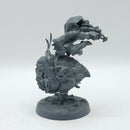 Warhammer 40k: Commemorative Series Da Red Gobbo and Bounca (AT042)