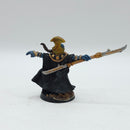 Warhammer 40k: T'au Empire Finecast Ethereal with Honour Blades (AJ065)