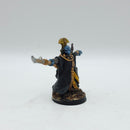 Warhammer 40k: T'au Empire Finecast Ethereal with Honour Blades (AJ065)