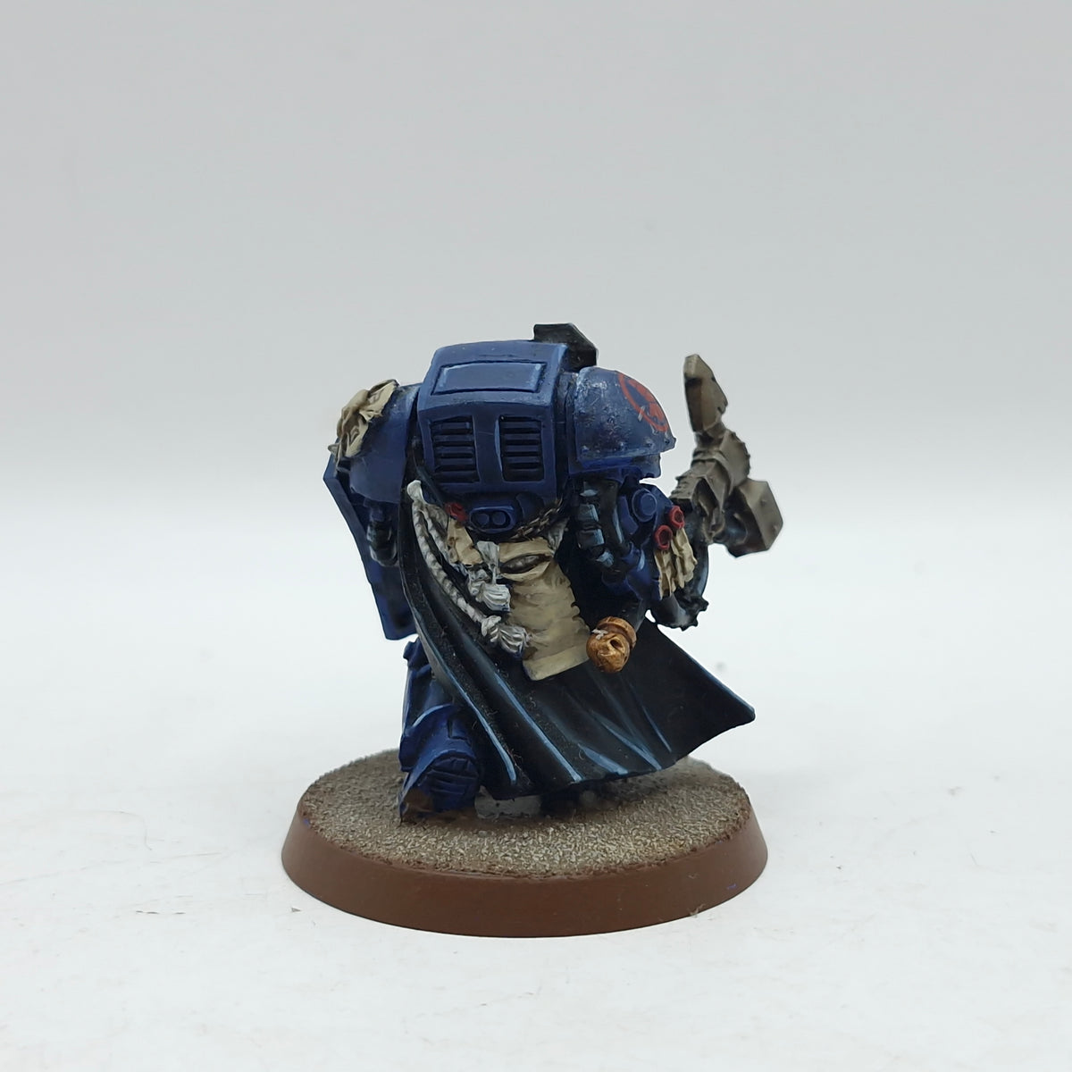 Warhammer 40k: Space Marine Crimson Fists Captain Lysander Finecast - Well Painted (AH127)