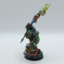 Warhammer 40k: Orks Nob with Waaagh! Banner - Painted (BH094)