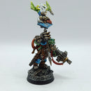 Warhammer 40k: Orks Nob with Waaagh! Banner - Painted (BH094)