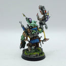 Warhammer 40k: Orks Painboy - Painted (AF030)