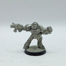 Warhammer 40k: Space Marines Metal Captain with Power Fist (AJ030)