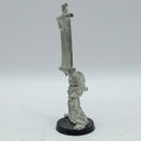 Warhammer 40k: Space Marines Dark Angels Metal Standard Bearer (AF131)