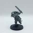 Warhammer 40k: Space Marines Ultramarines Lieutenant Titus (AZ178)