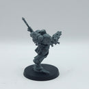 Warhammer 40k: Space Marines Ultramarines Lieutenant Titus (AZ178)
