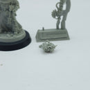 Warhammer 40k: Adeptus Titanicus Forge World Tech Priest Enginseer OOP (AJ204)
