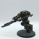 Warhammer 40k: Adeptus Custodes Forge World Achillus Dreadnought - Part Painted (AZ202)