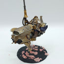 Warhammer 40k: Adeptus Custodes Vertus Praetors - Painted (BF051)