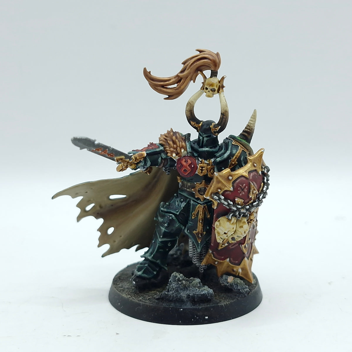 Warhammer Age of Sigmar: Slaves to Darkness Exalted Hero of Chaos - Well Painted (BC155)