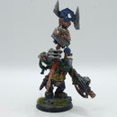 Warhammer 40k: Orks Nob with Waaagh Banner OOP - Painted (AD106)