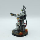 Warhammer 40k: Space Marine Apothecary Biologis - Painted (BC169)