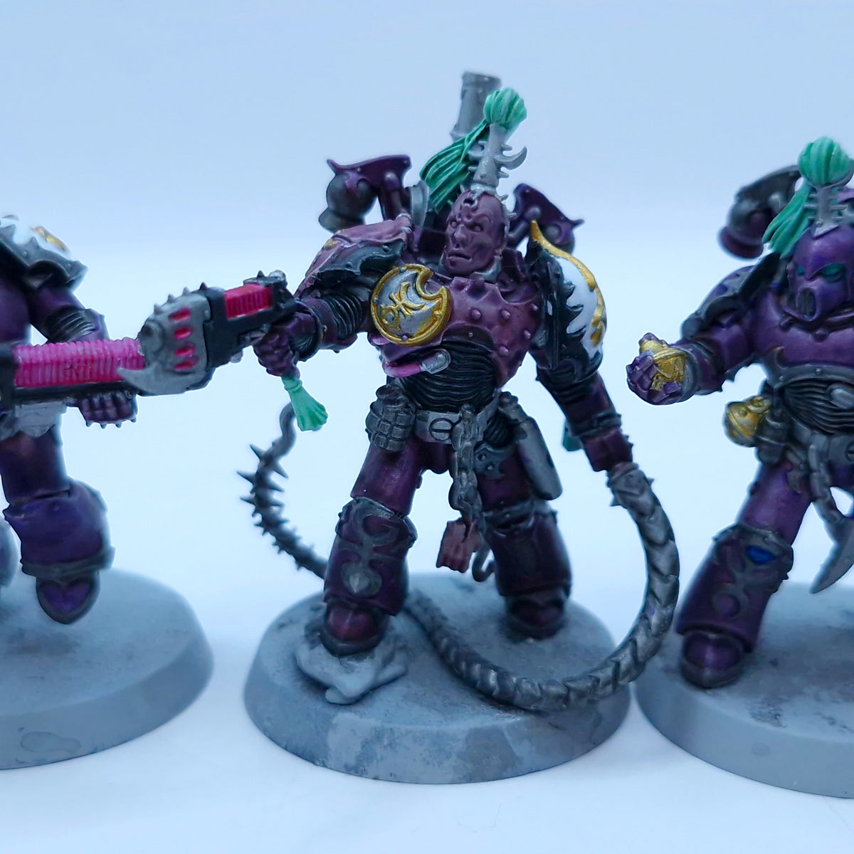 Warhammer 40k: Emperor's Children Tormentors - Part Painted AQ66
