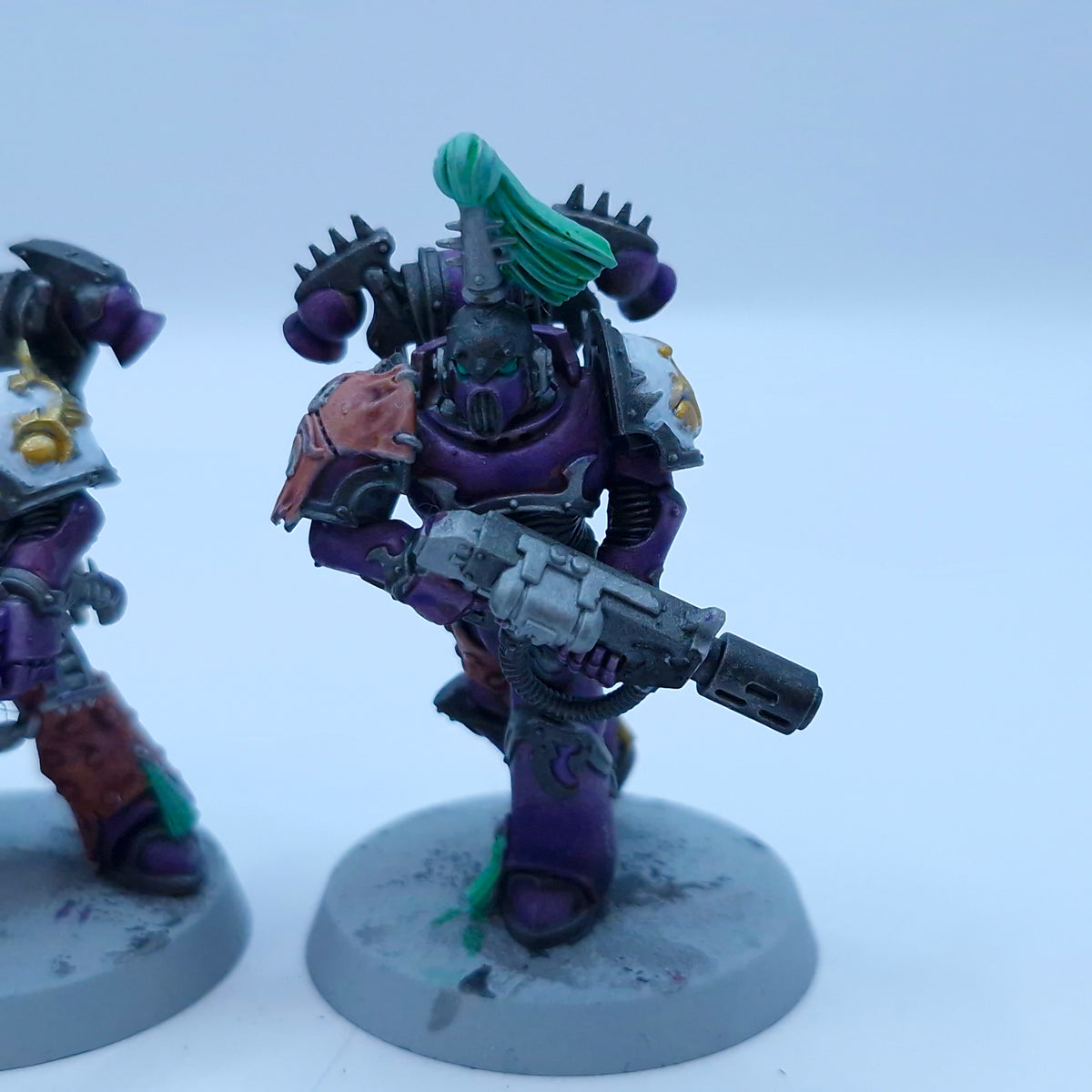 Warhammer 40k: Emperor's Children Tormentors - Part Painted AQ66
