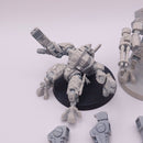 Warhammer 40K: T'au XV8 Crisis Battlesuit Team BP173