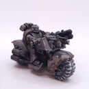 Warhammer 40k: Space Marines Attack Bike Iron Warriors AQ131