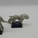 Warhammer Mordheim Witch Hunter Priest and Dogs - Metal OOP BN044