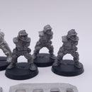Warhammer 40k: Rogue Trader 4x Troopers 4x Officers 1x Standard BI062
