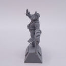 Warhammer Blood Bowl: Resin Halfling Referee BJ032