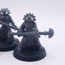 Warhammer 40k: Adeptus Mechanicus Corpuscarii Electro-Priests BR157