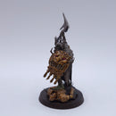 Warhammer AoS: Orruk Warclans Kruleboyz Killaboss and Murknob with Belcha-banna BN092