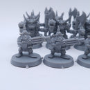 Warhammer 40k: 2nd Edition Ork Boys and Gretchin AA171