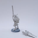 Warhammer Old World: 2001 Khorne Bloodletter with Banner BO049