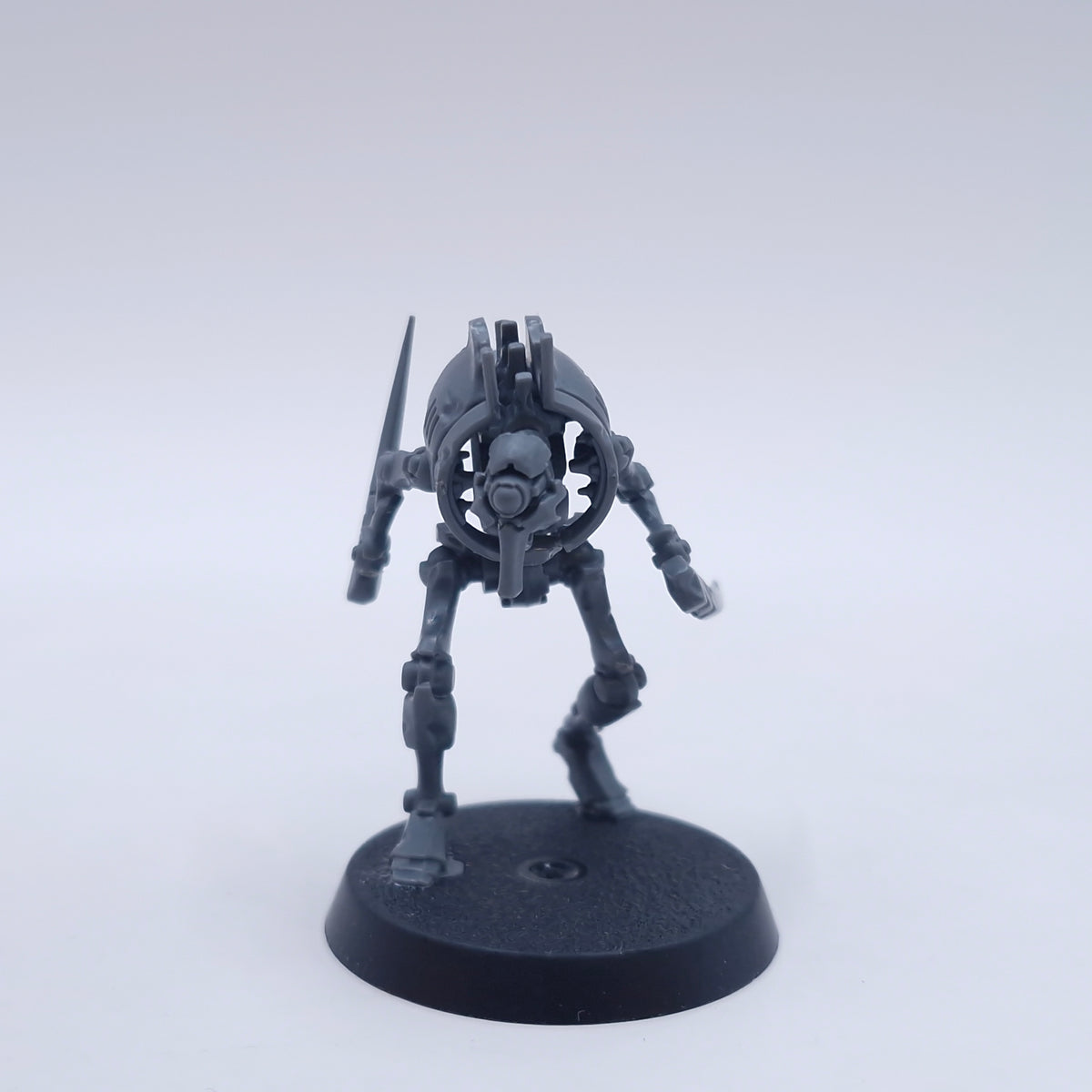 Warhammer 40k: Necron Plasmancer with Cryptothralls BA151