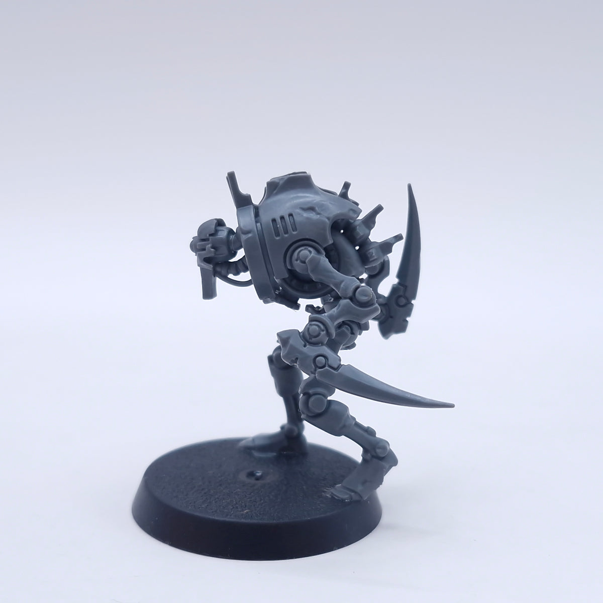 Warhammer 40k: Necron Plasmancer with Cryptothralls BA151