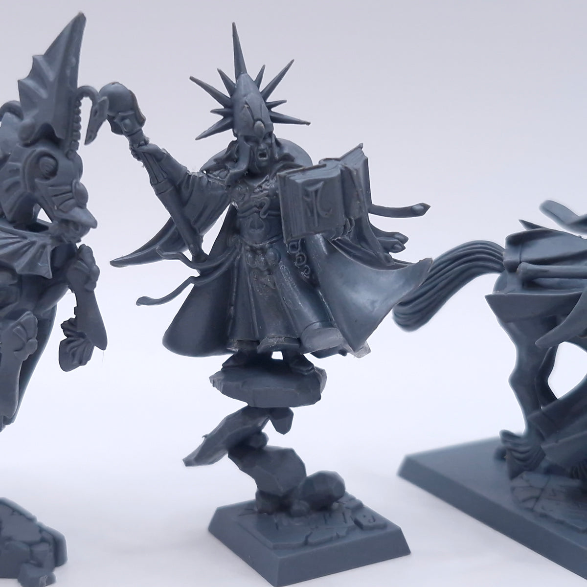 Warhammer Old World: High Elf Realms High Elf Mages and High Elf Lords Job Lot AW188