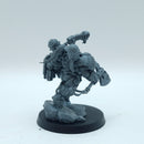 Warhammer 40k: Leagues of Votann Einhyr Champion (BSD35)