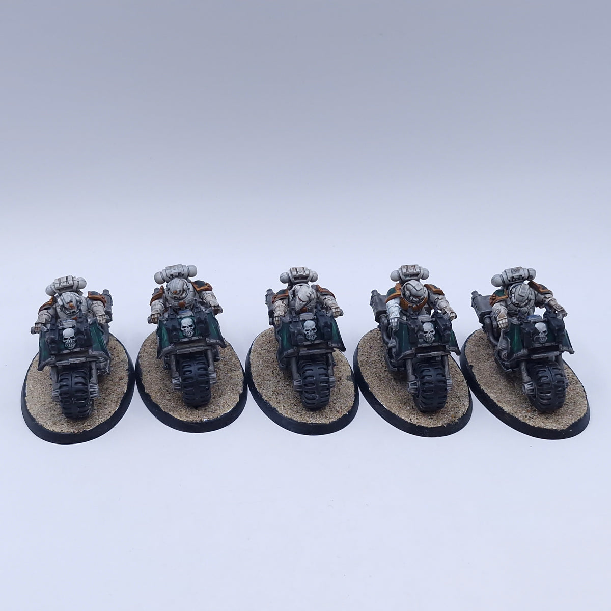 Warhammer 40k: Space Marines Bike Squad Painted AJ227