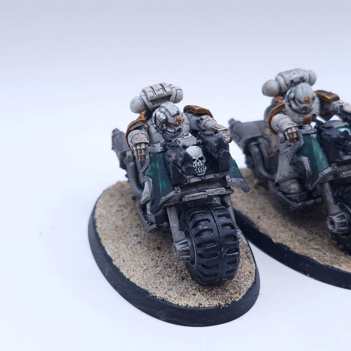 Warhammer 40k: Space Marines Bike Squad Painted AJ227