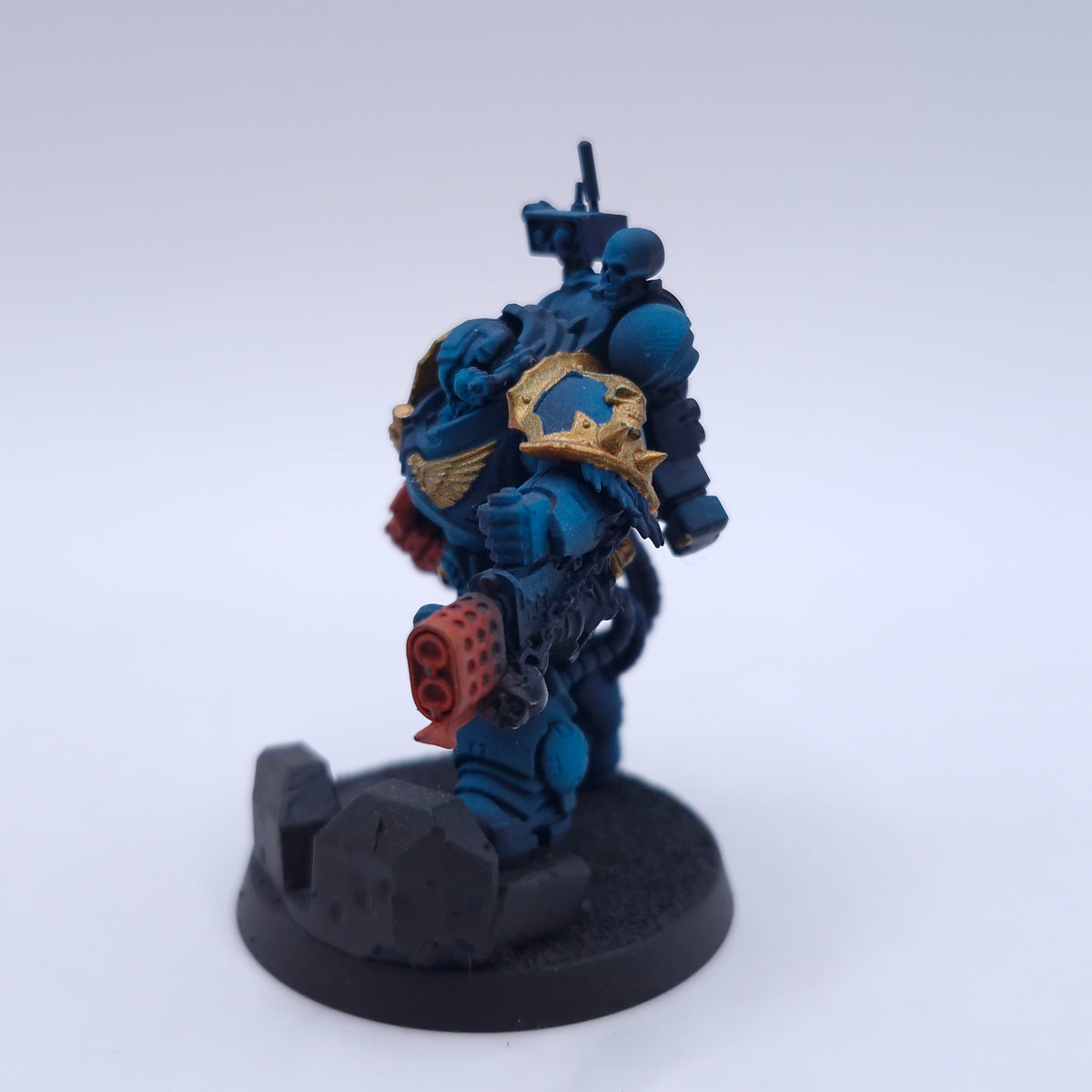 Warhammer 40k: Space Marines Tor Garadon Gravis Captain Conversion AE215