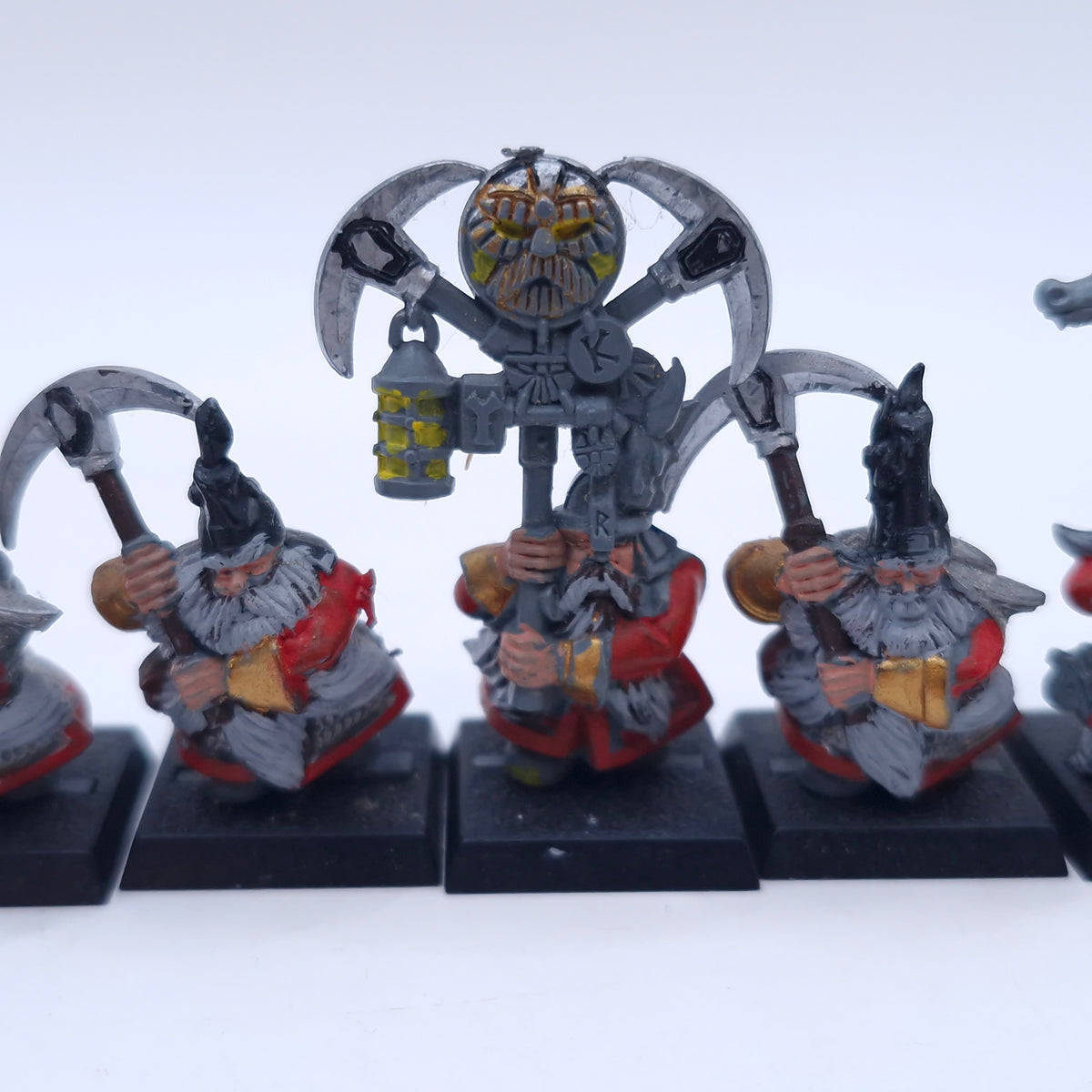 Warhammer Old World: Dwarfen Mountain Holds Dwarf Miners BO012