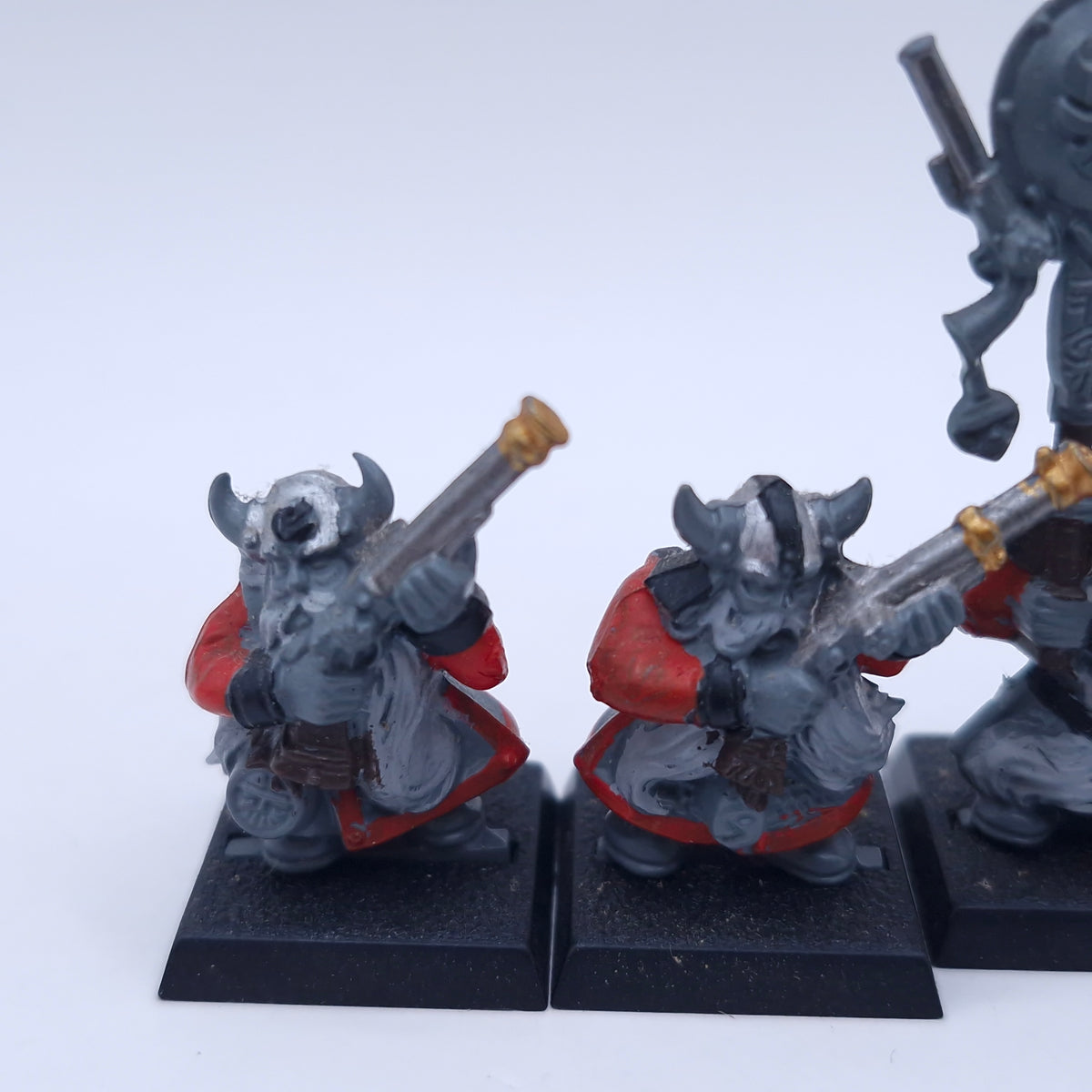 Warhammer Old World: Dwarfen Mountain Holds Dwarf Thunderers AC114