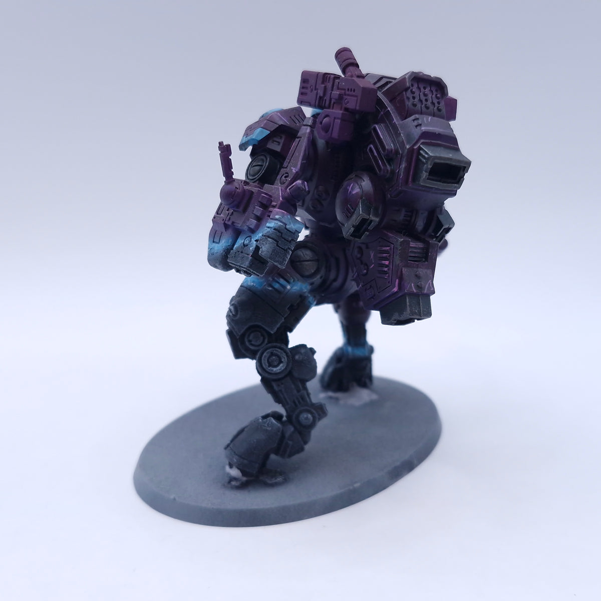 Warhammer 40k: T'au XV95 Ghostkeel Battlesuit Painted  BTB30