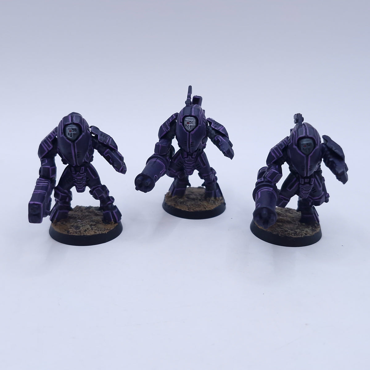 Warhammer 40k: T'au XV26 Stealth Battlesuits Painted BC033